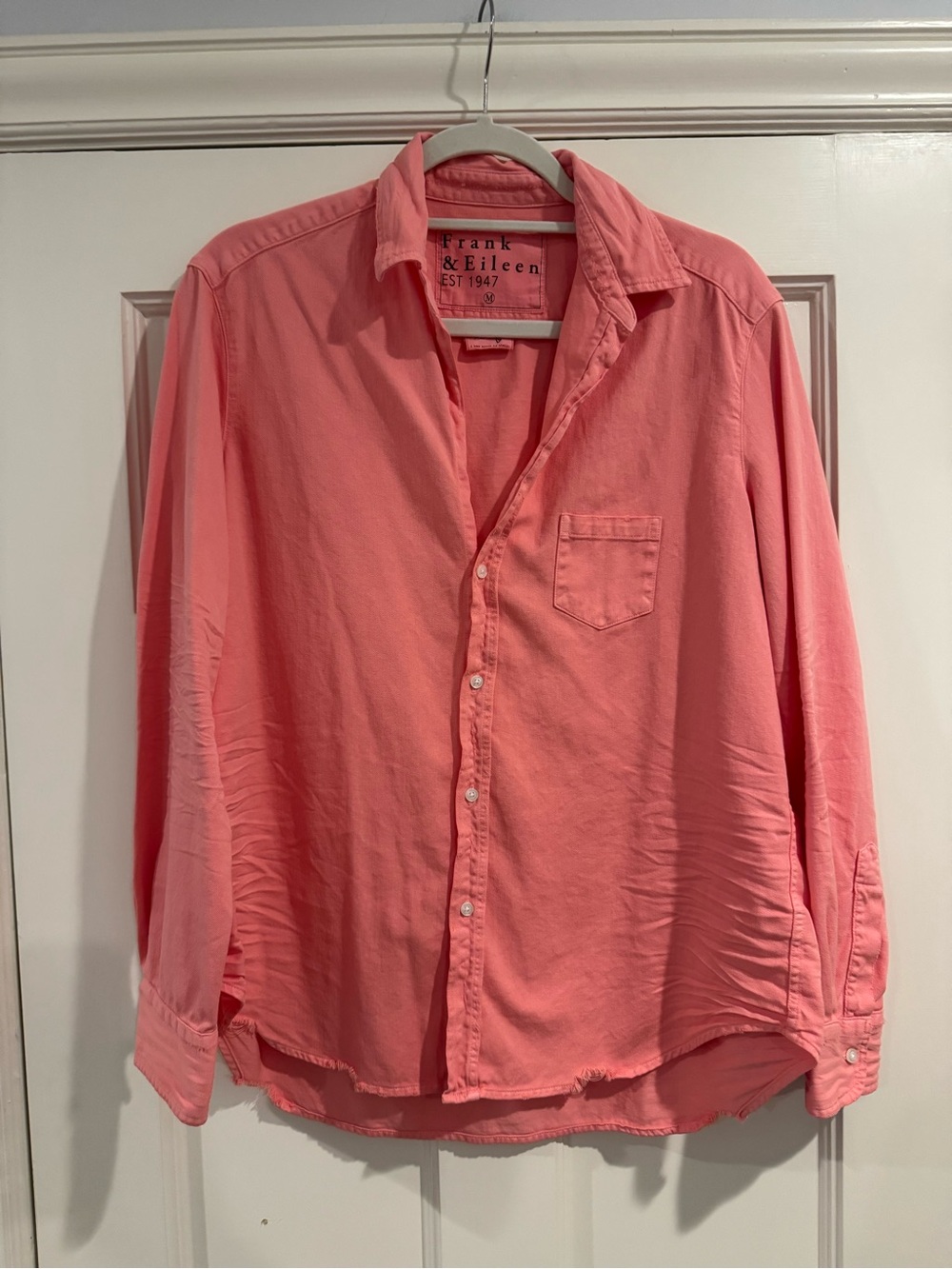 Frank & Eileen Coral Pink Long-Sleeve Button-Down Shirt